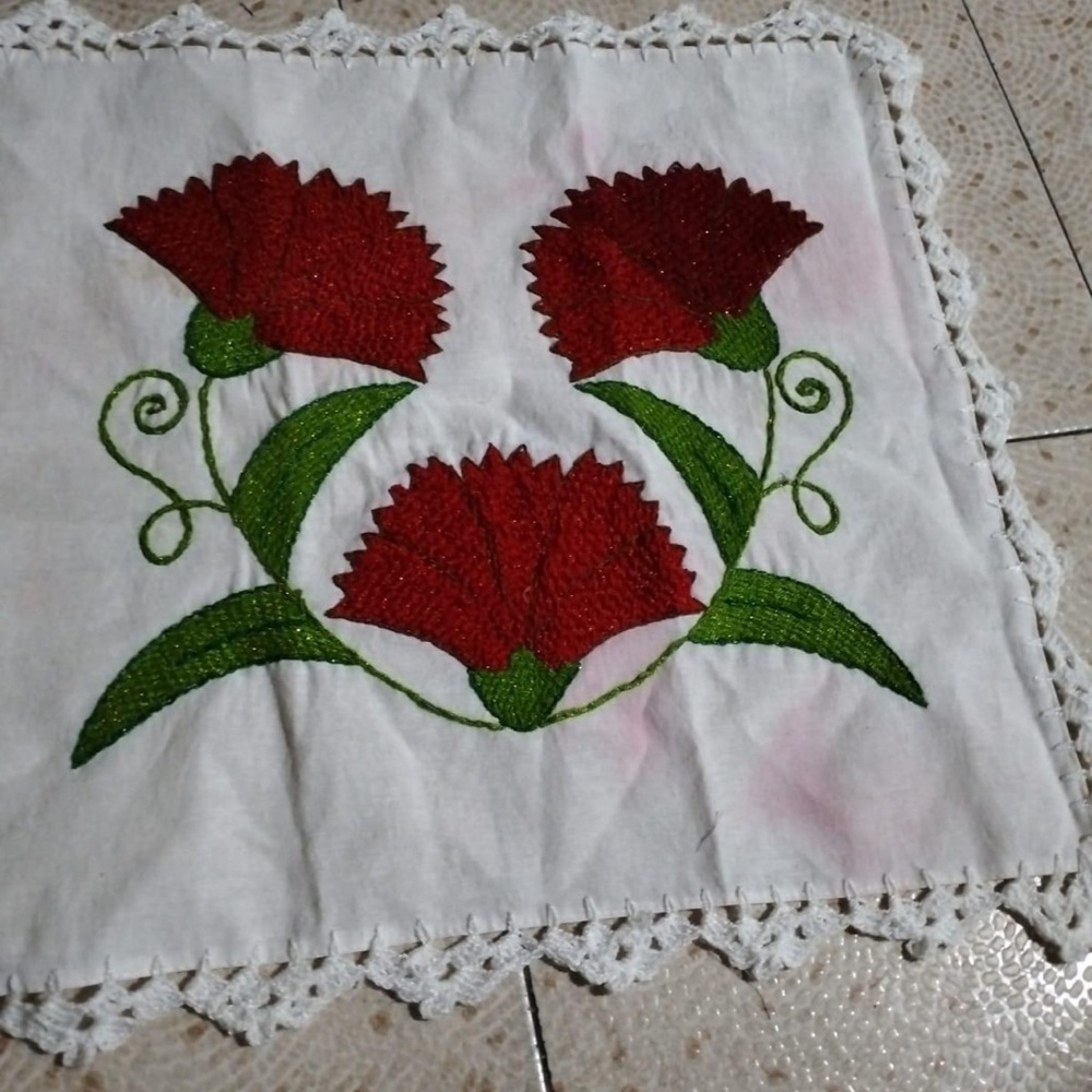Embroidered Floral Lace Trim Cloth